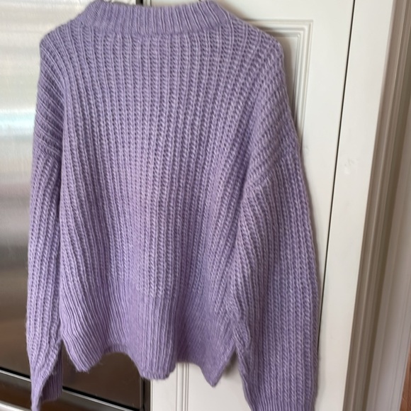 Joe Fresh purple lilac sweater, size large - Picture 3 of 4